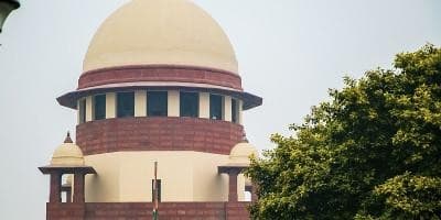 Illustration for Supreme Court ruling on governor assent (Governor Assent)