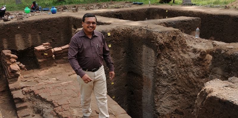 Illustration for Keezhadi Sangam Urban Settlement Excavation (Tamil Archaeology)