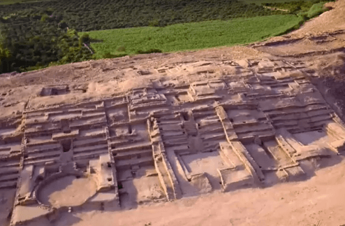 Illustration for Penico Ancient Peruvian City Discovery (Ancient Settlement)