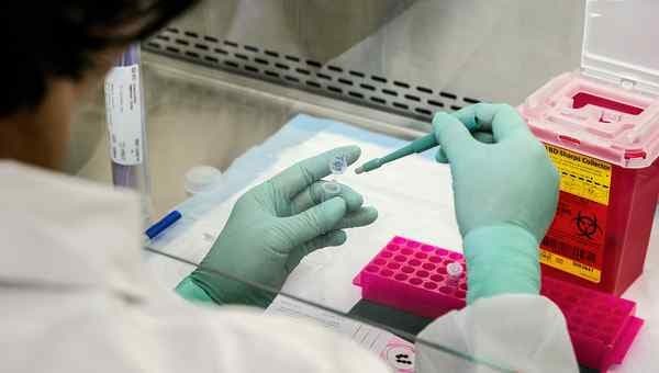 Illustration for India's Biotech Startup Boom (Biotech Industry)