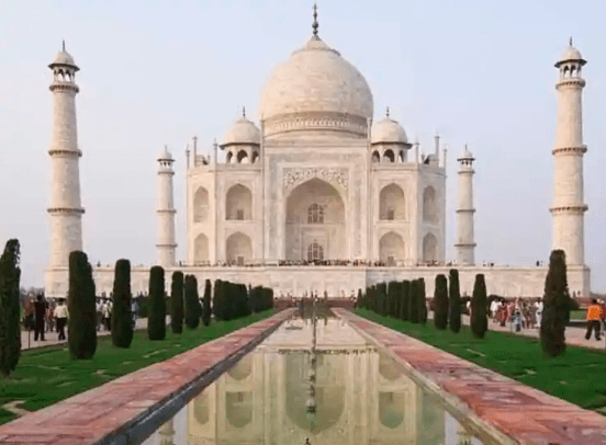 Illustration for Taj Mahal Heritage Facts (Mughal Architecture)