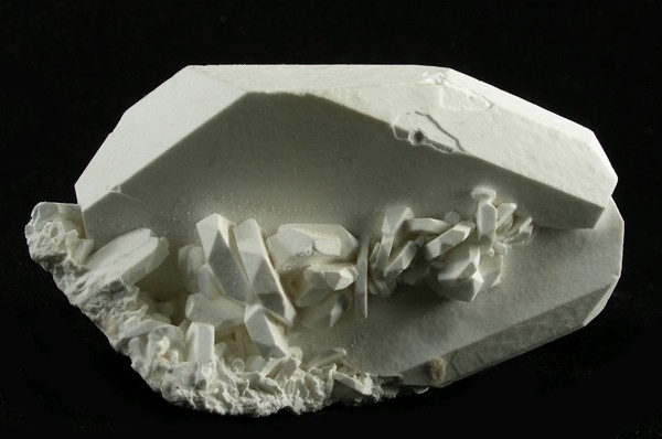 White crystalline borax (sodium tetraborate) mineral specimen